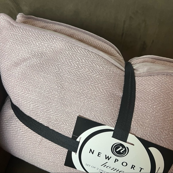 Holiday Gifts 🍁🦃🎄2 pack rectangle duck feather filled throw pillows lavender - Picture 3 of 3